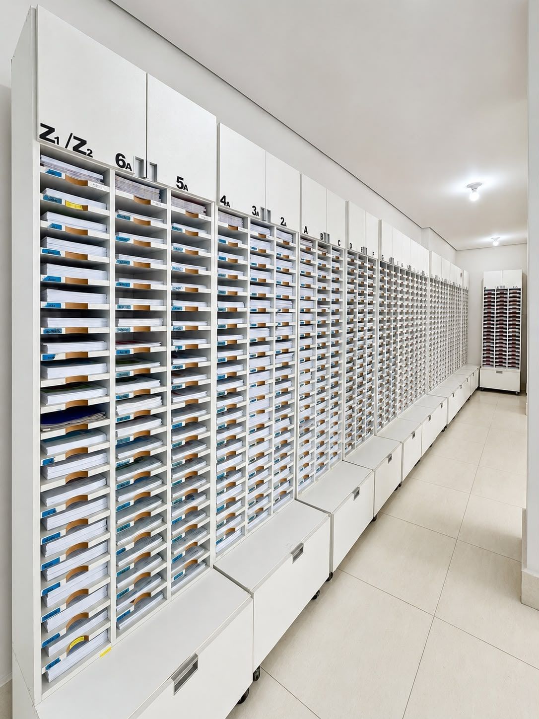 Materiais didáticos organizados por estágio na unidade